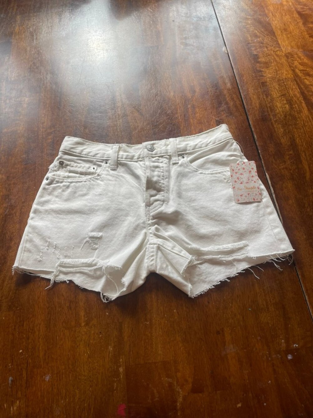 NWT Free People We The Free White Out Distressed Denim Shorts Sz 26